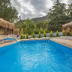 The Hill Glamping Alpehytte