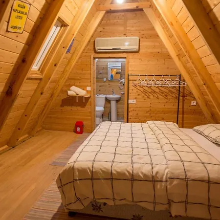 בקתה The Hill Glamping *