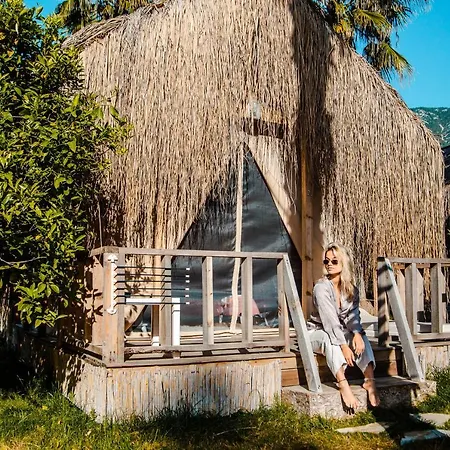 샬레 The Hill Glamping Çıralı