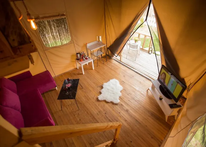 The Hill Glamping Chalet *