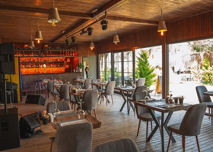 The Hill Glamping Chalet