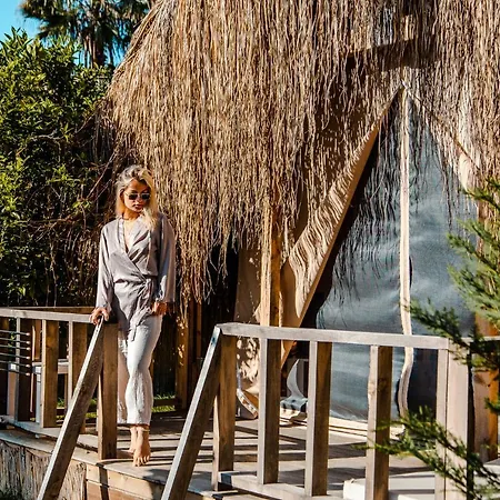 בקתה The Hill Glamping Çıralı