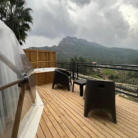 Dağ evi The Hill Glamping