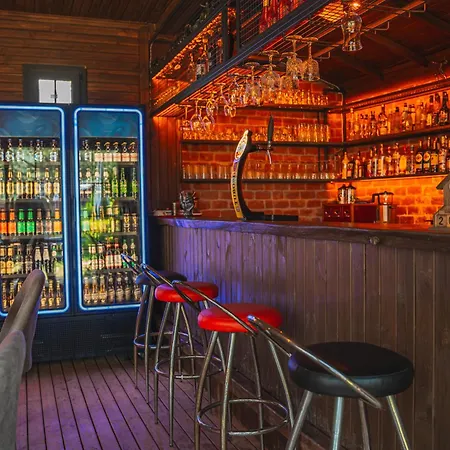 木屋 The Hill Glamping